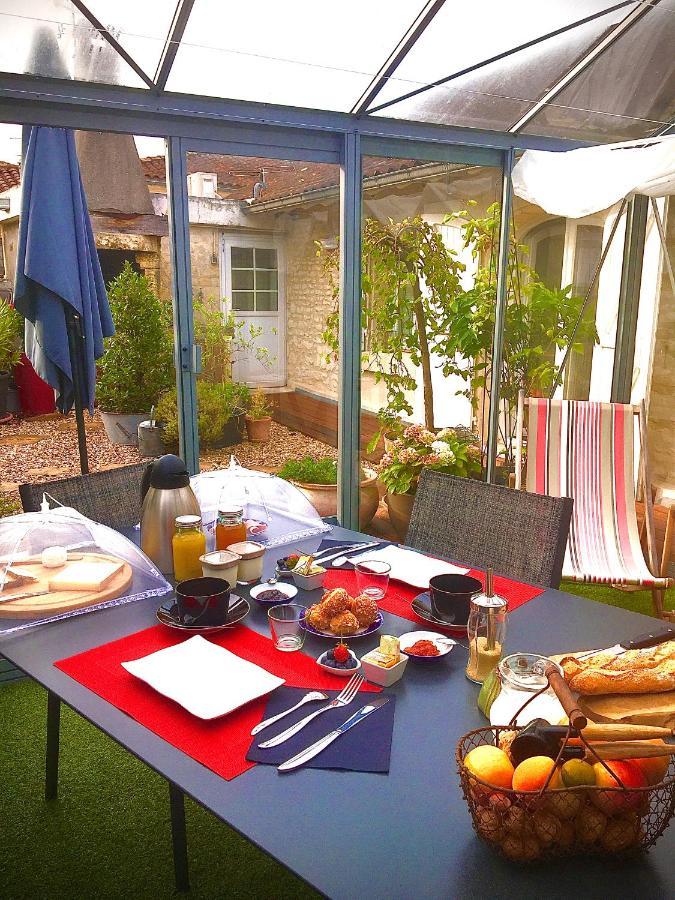 Suite En Terrasse A Cognac Exterior photo